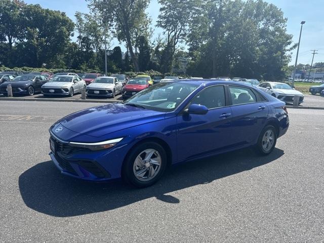 2024 hyundai elantra se