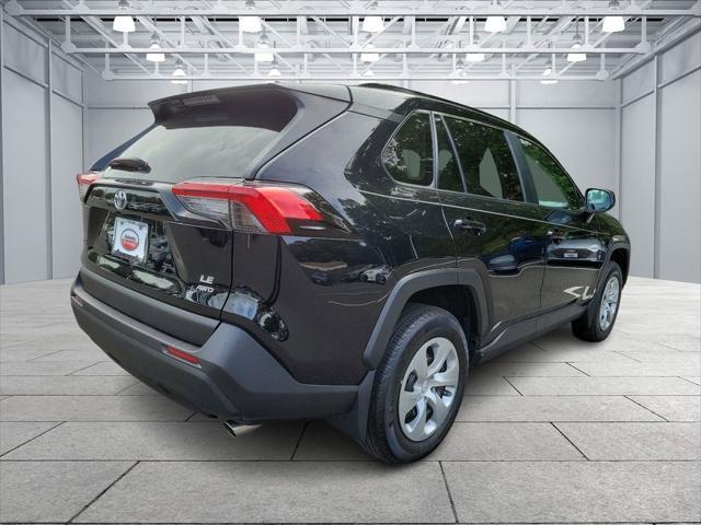 2021 toyota rav4 le