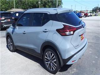 2021 Nissan Kicks sv