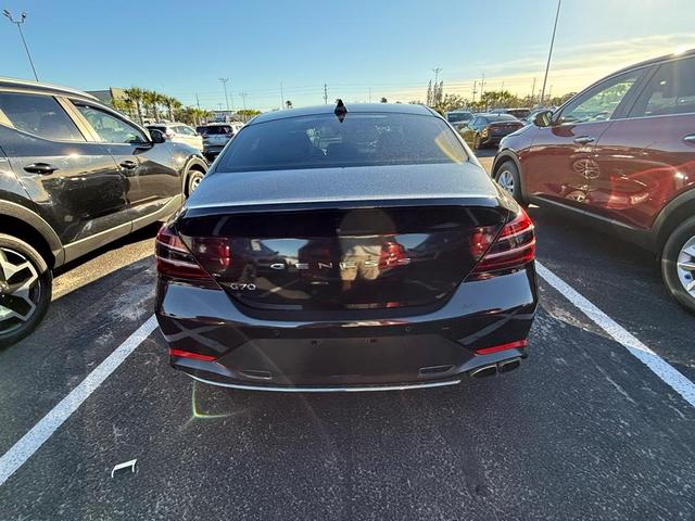 2022 genesis g70 2.0t