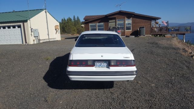 1988 ford thunderbird v8 coupe**** $1000.00 shipping credit*****