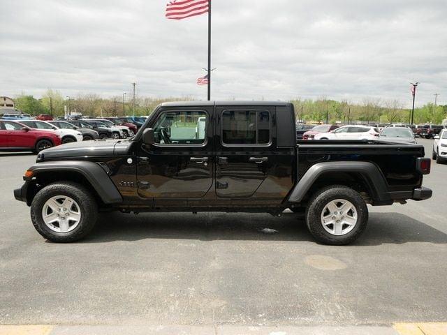 2020 jeep gladiator sport in northfield, minnesota