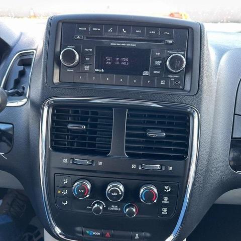 2017 dodge grand caravan sxt