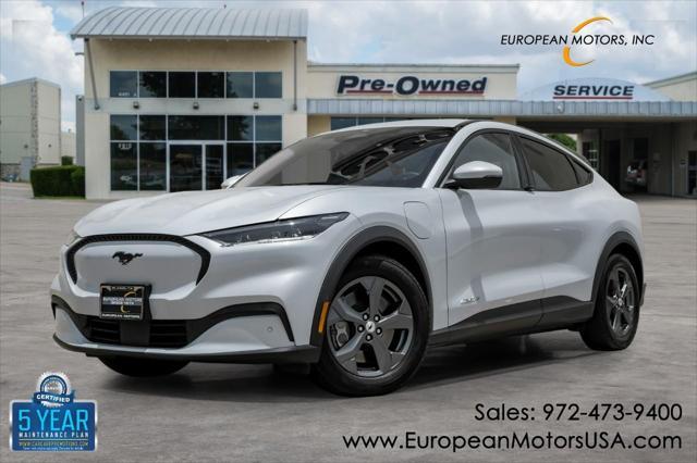 2022 ford mustang mach-e select