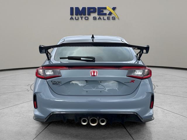 2024 honda civic type r base