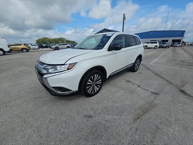 2020 mitsubishi outlander es