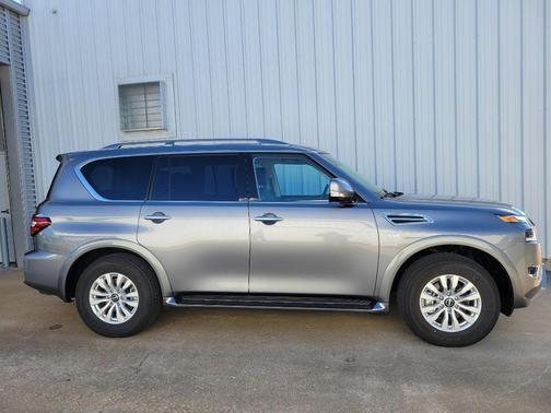 2022 nissan armada in minneapolis, minnesota