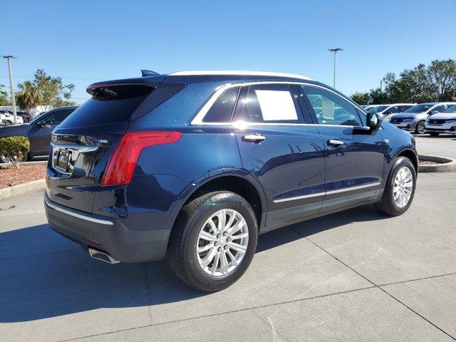 2017 cadillac xt5 base