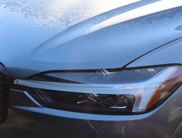 2021 volvo xc60 t5 r-design