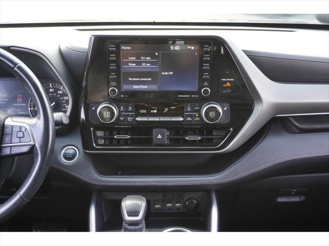 2021 toyota highlander xle