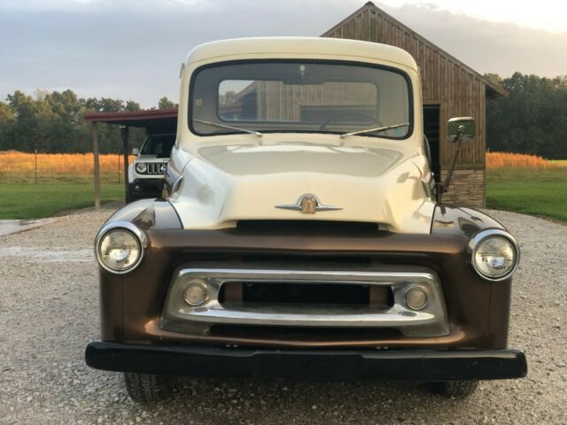 1957 international s-100 pickup truck 1/2 ton