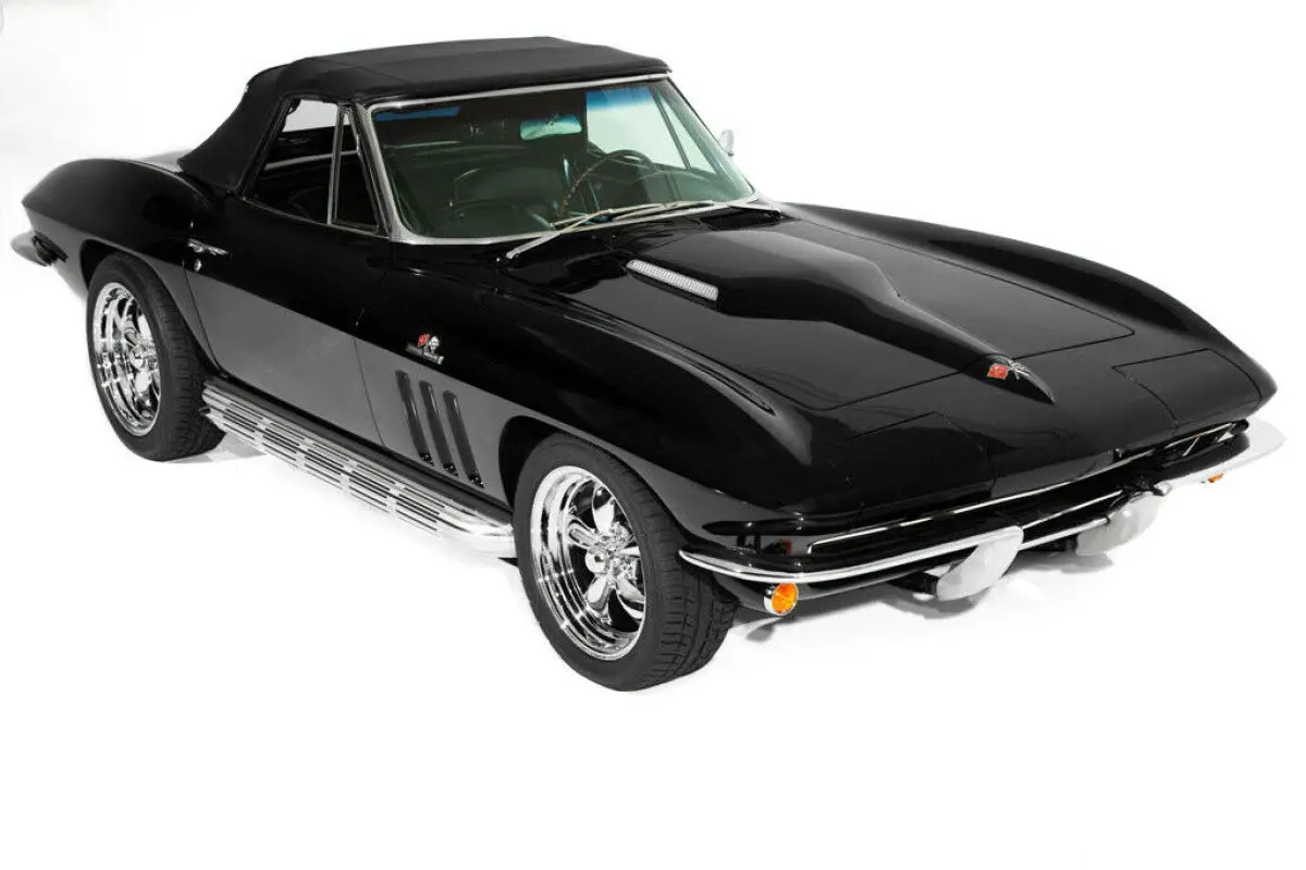 1965 chevrolet corvette convertible 427/390, 4 speed fresh paint convertible