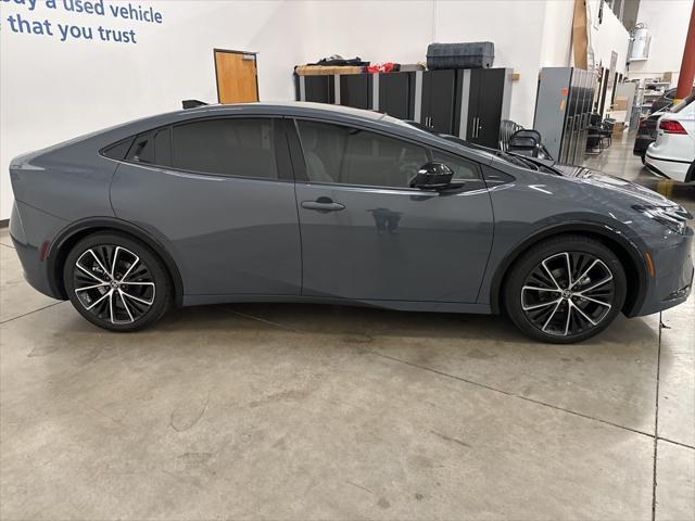 2024 toyota prius xle