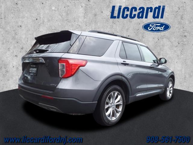 2021 ford explorer xlt