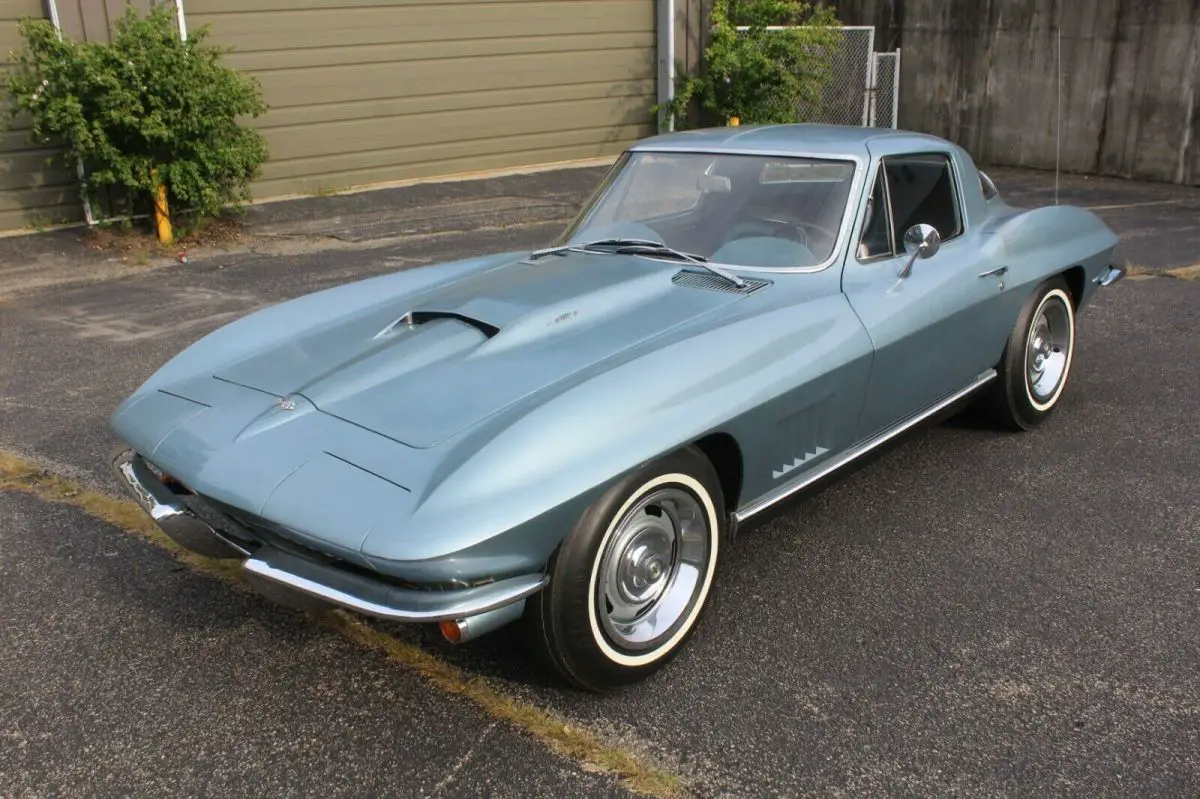 original paint elkhart with teal interior #'s matching 427/390hp 4-speed