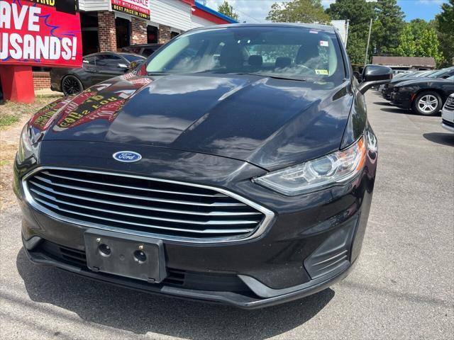 2019 ford fusion se