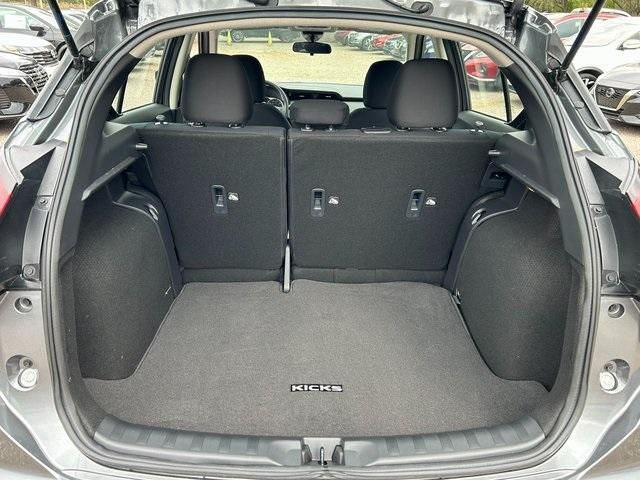 2024 nissan kicks s