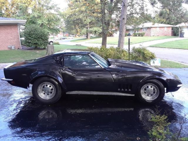 1968 slightly custom corvette