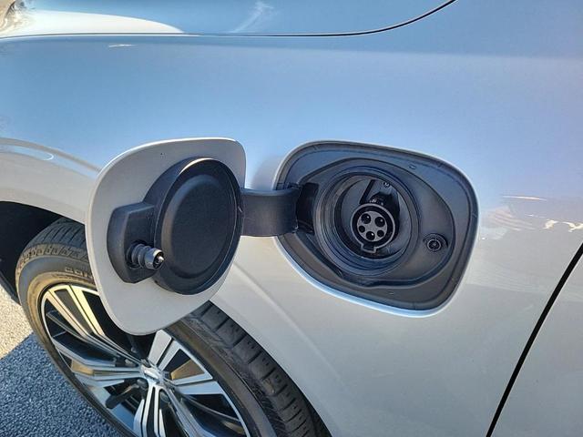 2022 volvo xc60 recharge plug-in hybrid t8 inscription