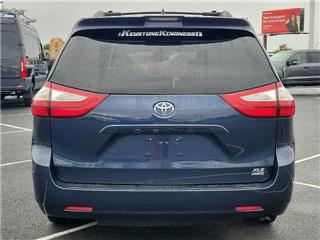 2018 Toyota Sienna xle 7-passenger