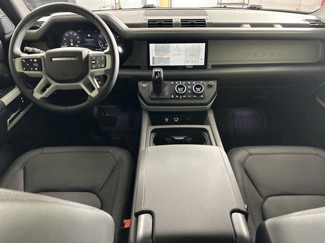 2024 land rover defender 110 p300