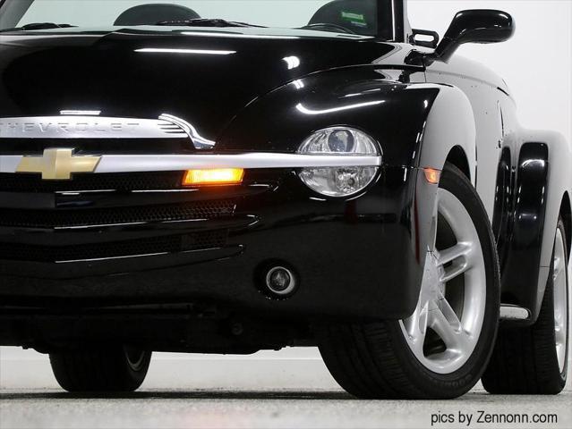 2004 chevrolet ssr convertible pickup 2d