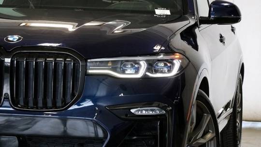 2021 BMW X7