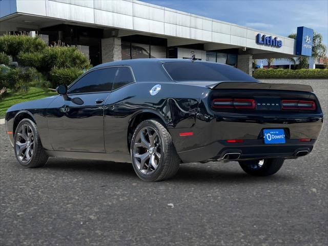 2018 dodge challenger sxt