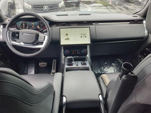 2023 land rover range rover sv
