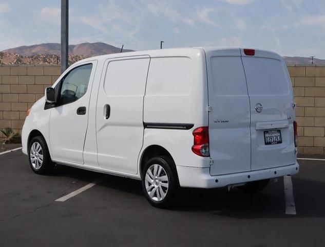 2021 nissan nv200 sv