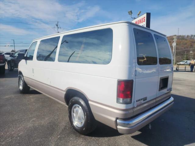 1995 ford club wagon chateau