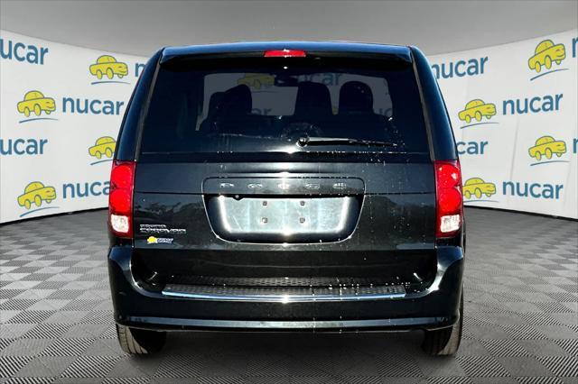 2017 dodge grand caravan se