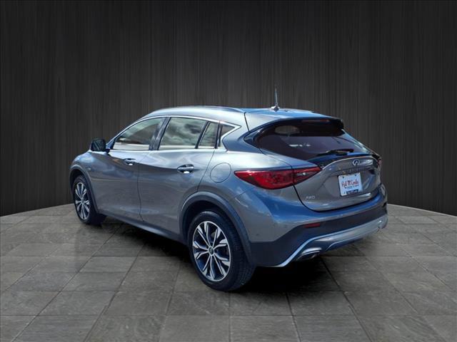 2017 infiniti qx30 luxury