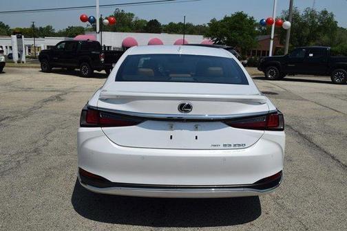 2021 lexus es 250 in saint louis, missouri