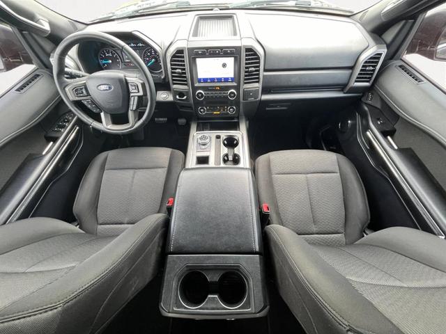 2020 ford expedition xlt