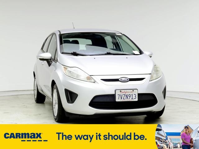 2013 ford fiesta se