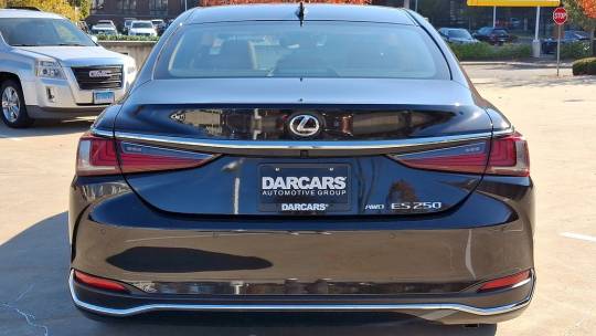 2024 Lexus ES