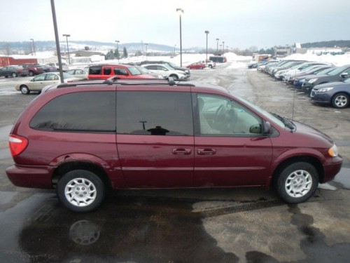 2002 chrysler town country lx in michigan