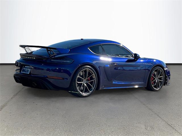 2021 porsche 718 cayman gt4
