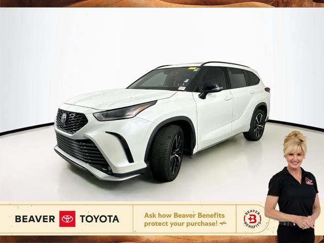 2021 toyota highlander xse