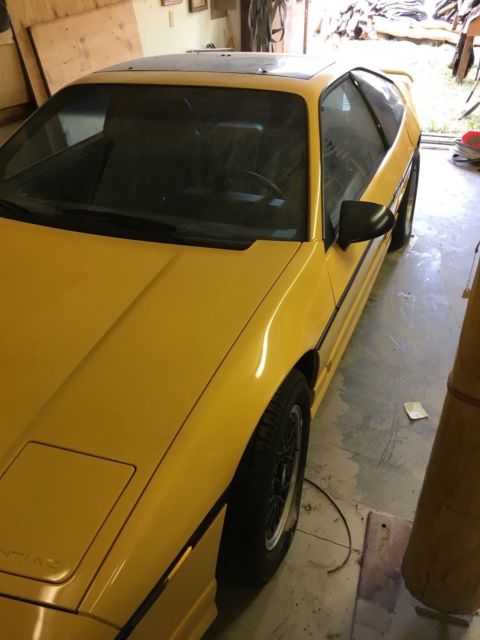 1988 pontiac fiero gt...yellow with all options and 2999.9 original miles!