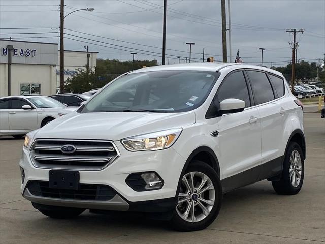 2019 ford escape se
