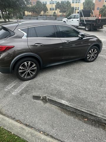2017 infiniti qx30 premium