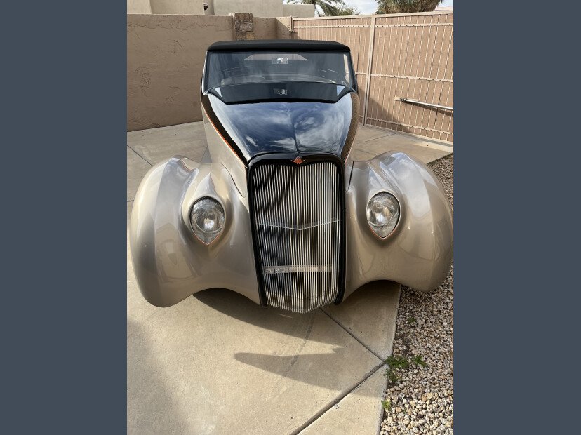 1935 ford custom