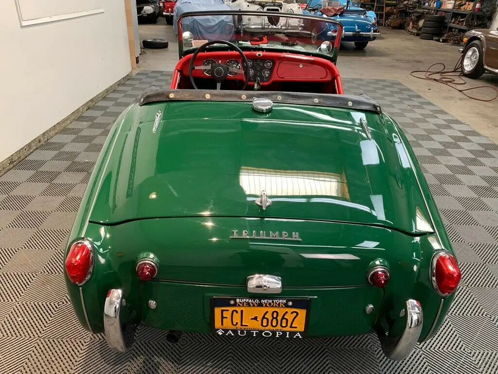 1959 triumph tr3a roadster. green / red. excellent, older, ground-up restoration