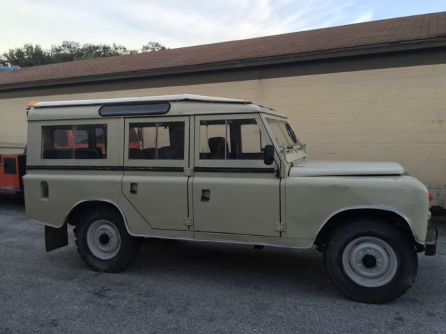 1976 land rover santana series iii station wagon