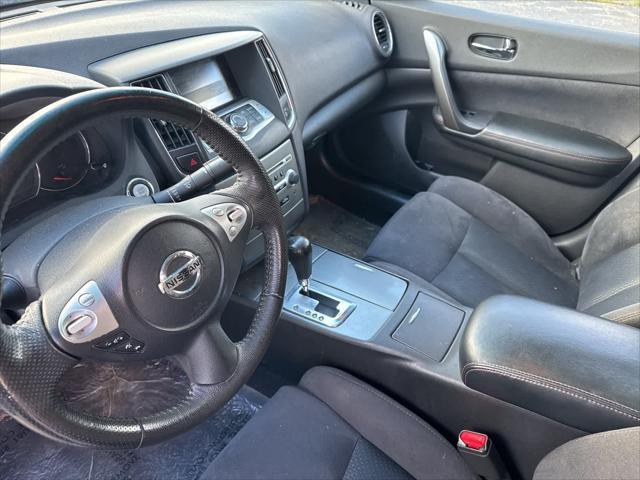 2014 nissan maxima s