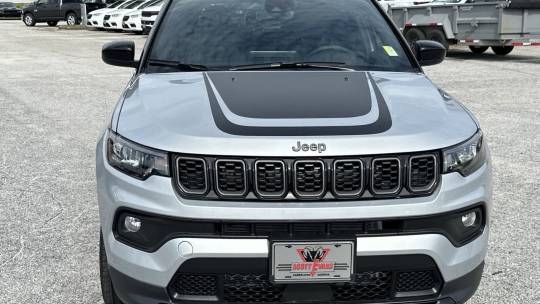 2024 Jeep Compass notdoor