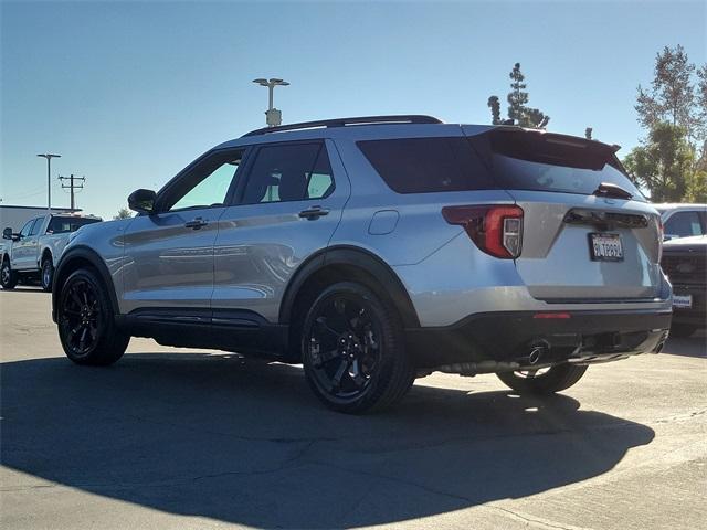 2024 ford explorer st-line