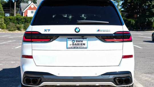 2025 BMW X7